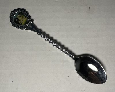 Alabama 
Alabama State Spoon, purchased when Mom went to Aaron's Graduation from Auburn University
Keywords: Spoon;State;Panel1