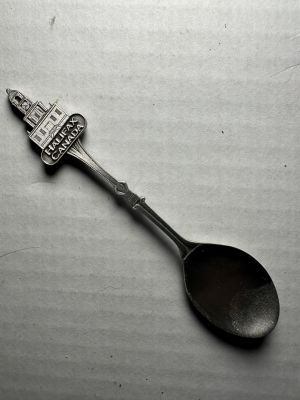 Halifax - Canada
Halifax Canada - Genuine Pewter
Keywords: Spoon;Foreign;Panel1