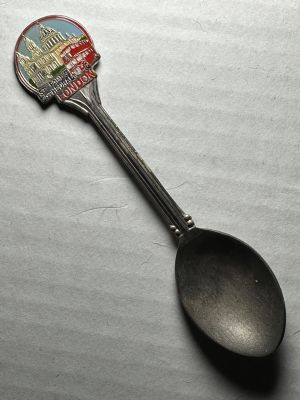 London
Silver Plated Steel


