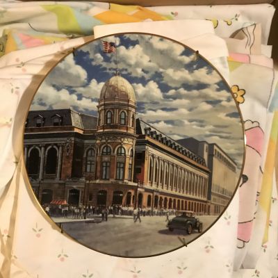 IMG_0777
Vintage Philadelphia Phillies SHIBE PARK Classic Ballparks Delphi Plate Bradford Estimated Value 15.00

